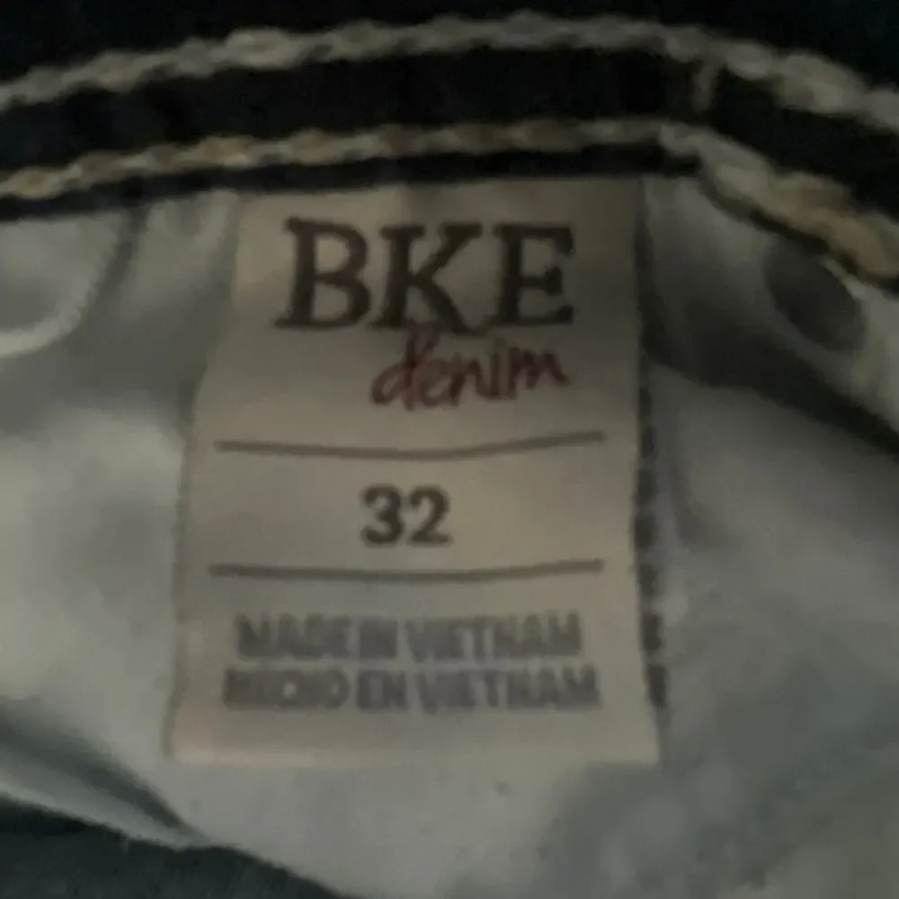 BKE Denim Sabrina Capris Size 32